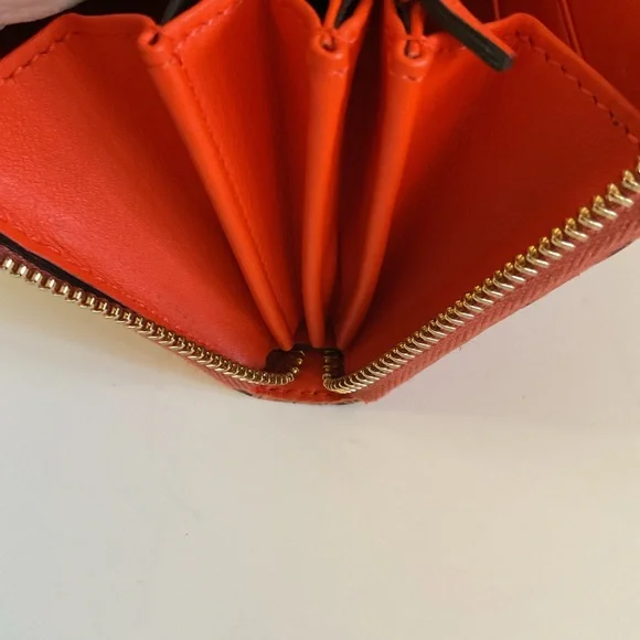 Gucci Python Wallet - Picture 7 of 10